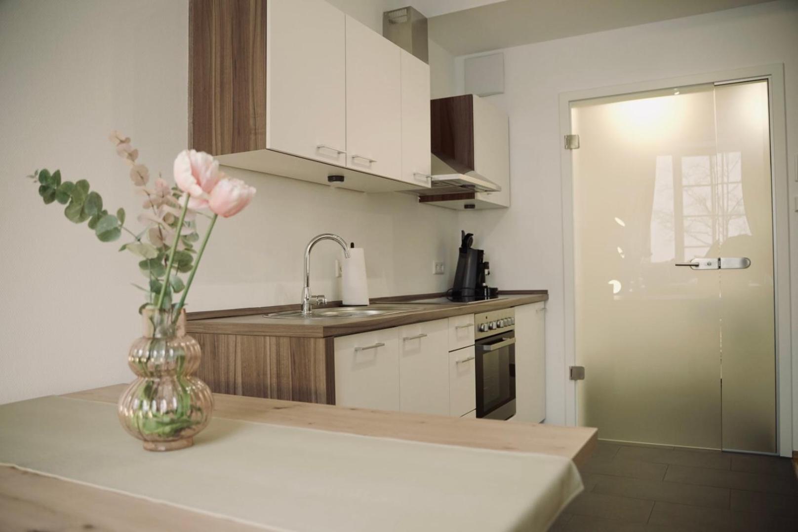 De La Vie Reutlingen - Altstadt Apartment An Stadthalle & Am Marktplatz Ngoại thất bức ảnh